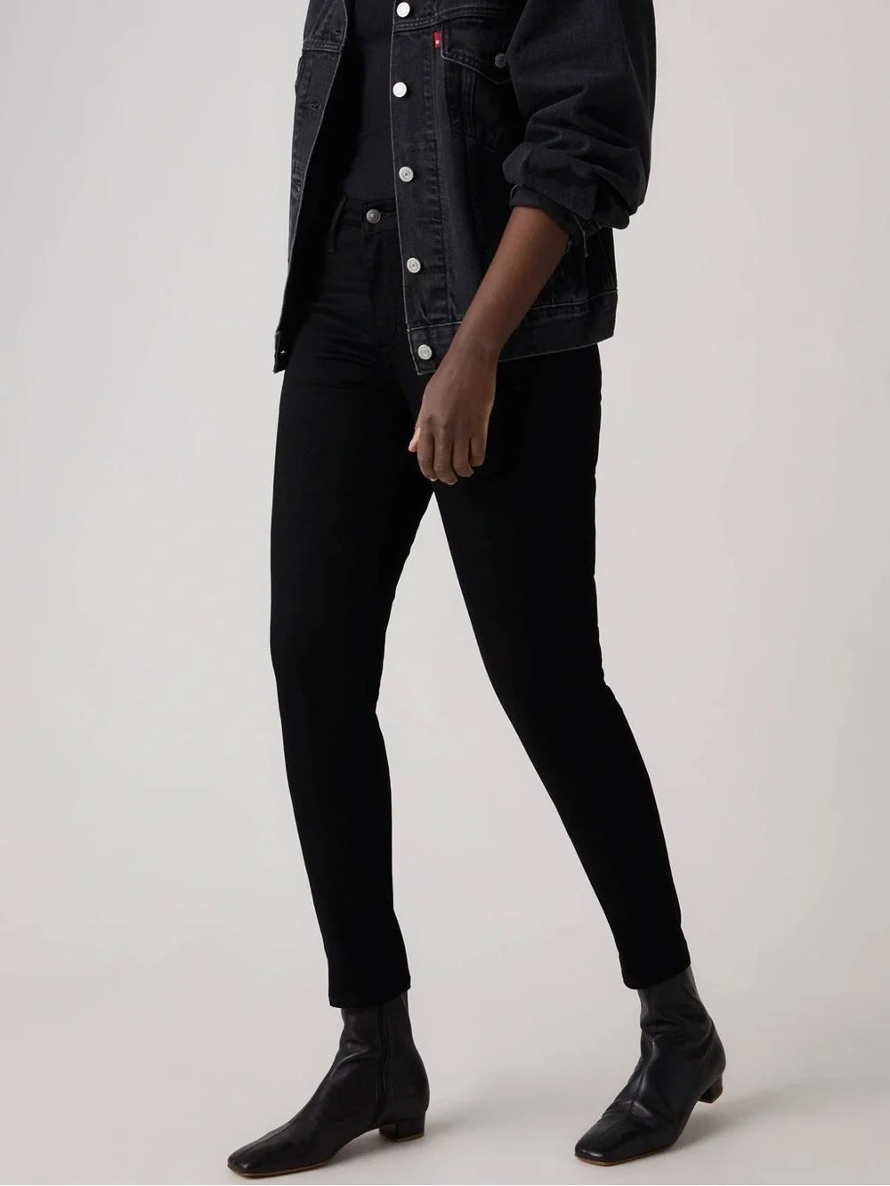 Levi’s 721 High Rise Skinny Jeans Black Size 28 Waist